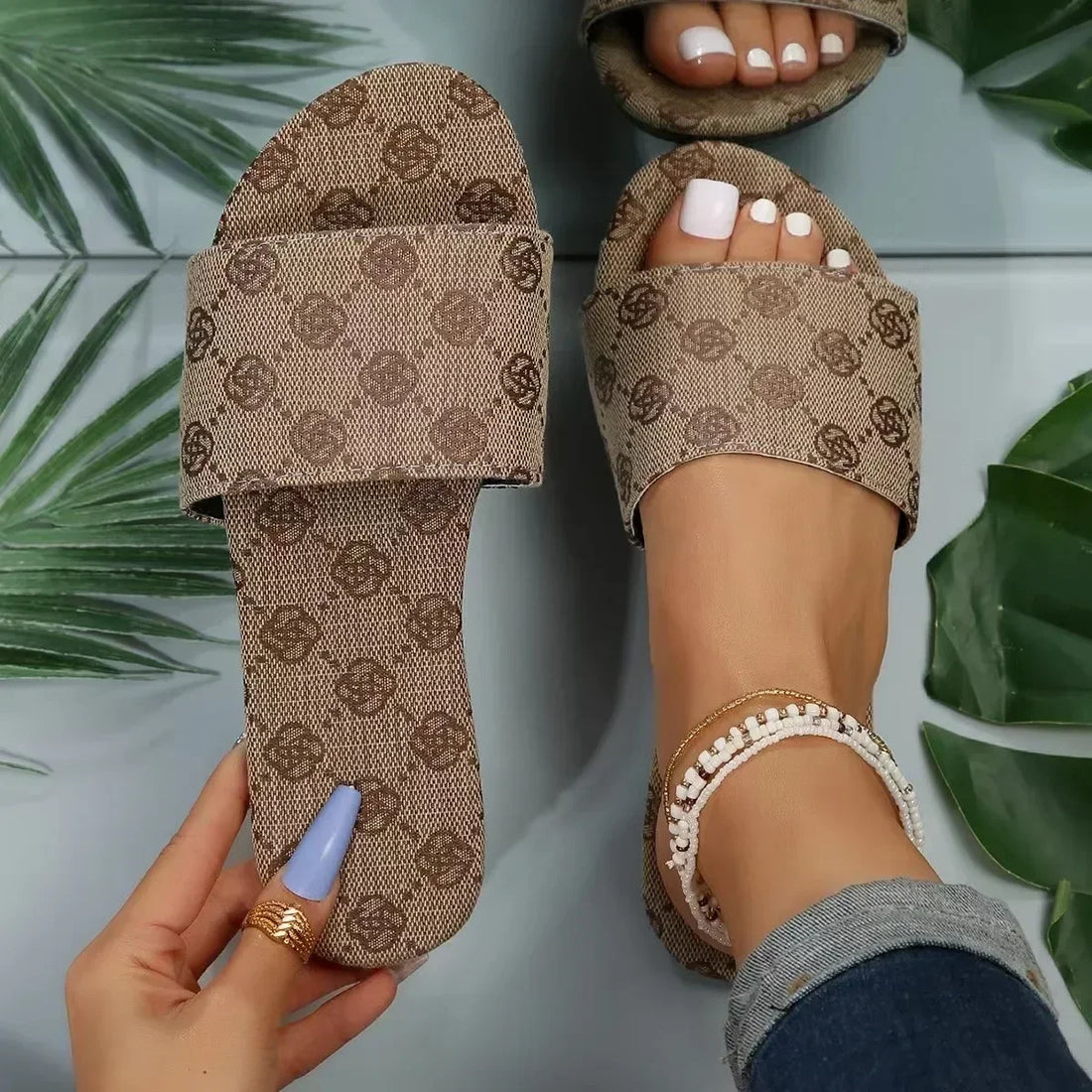 Casual Slides Female Beach Slippers Flat Shoes Woman Luxury Sandals