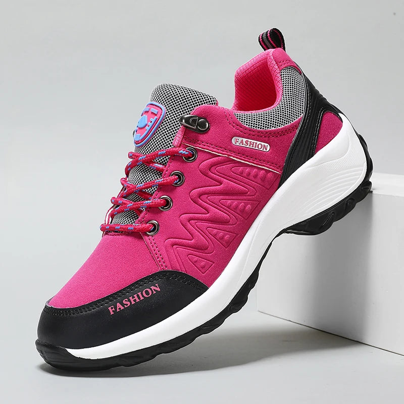 Anti Slip Walking Shoes Suitable for Outdoor Exploration and Travel