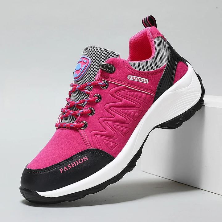 Anti Slip Walking Shoes Suitable for Outdoor Exploration and Travel