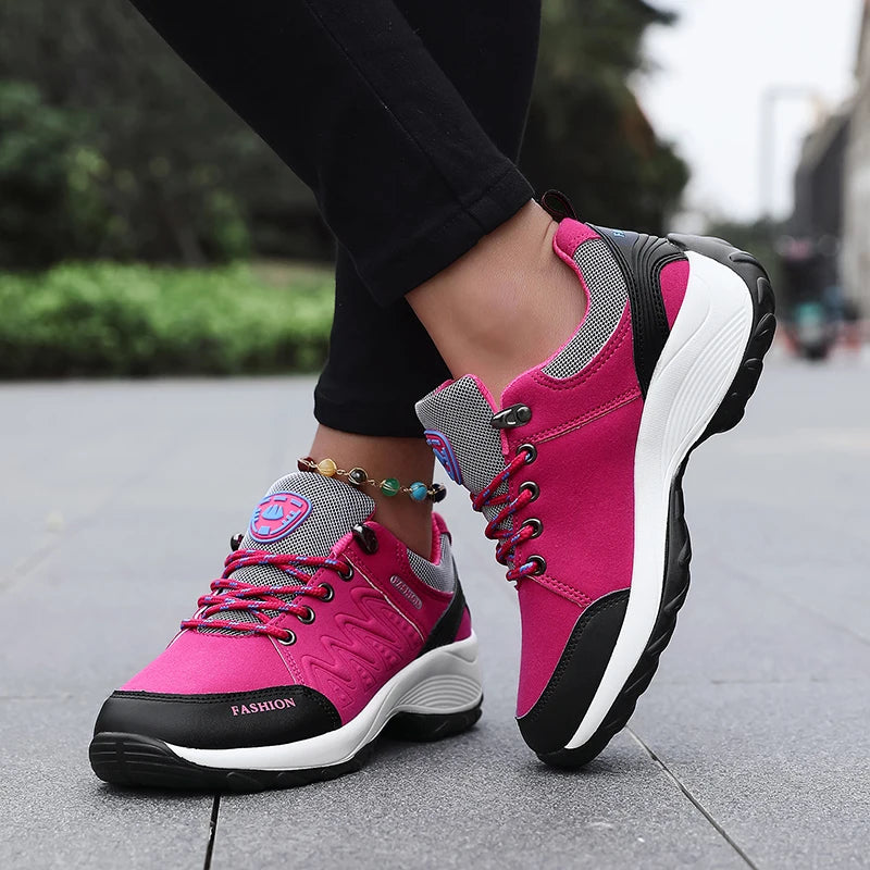 Anti Slip Walking Shoes Suitable for Outdoor Exploration and Travel