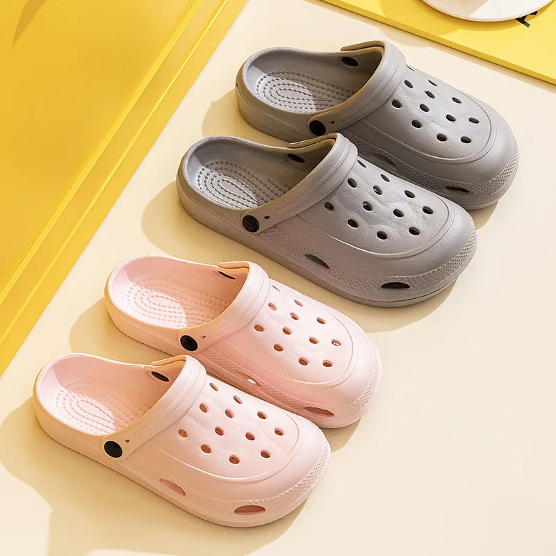 2025 New Men's and Women's Hole Shoes Summer Indoor and Outdoor Couples foam Light