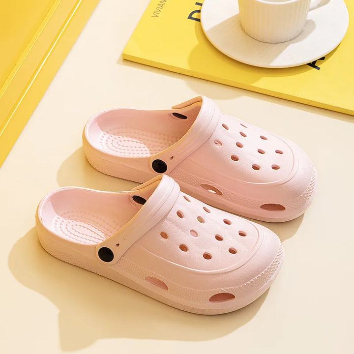 2025 New Men's and Women's Hole Shoes Summer Indoor and Outdoor Couples foam Light