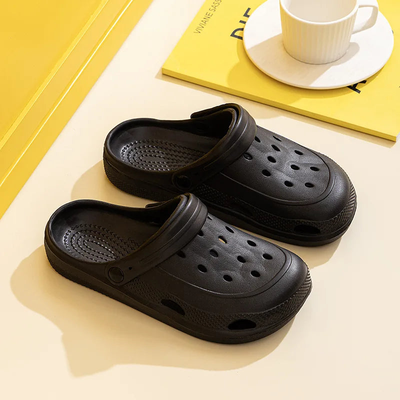 2025 New Men's and Women's Hole Shoes Summer Indoor and Outdoor Couples foam Light
