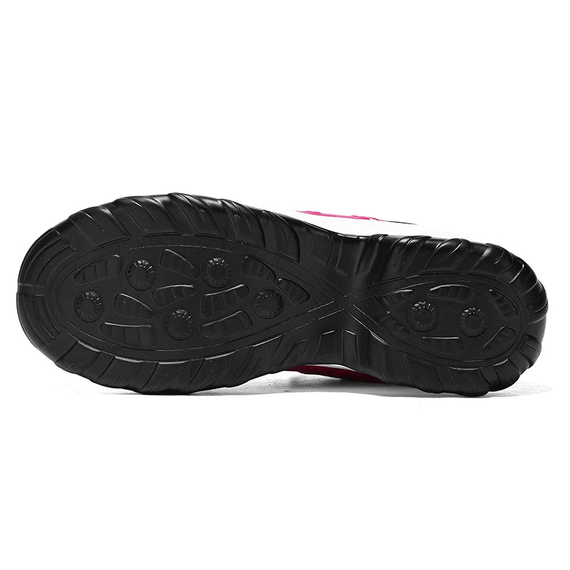 Anti Slip Walking Shoes Suitable for Outdoor Exploration and Travel