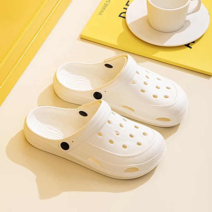 2025 New Men's and Women's Hole Shoes Summer Indoor and Outdoor Couples foam Light