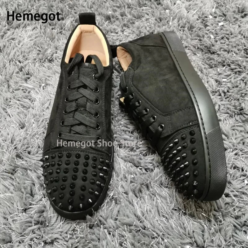 Low Top Rivets Sneakers for Men Lace-Up Platform Casual Shoes High Quality Studded Couple Casual Shoes White Black Men's Shoes